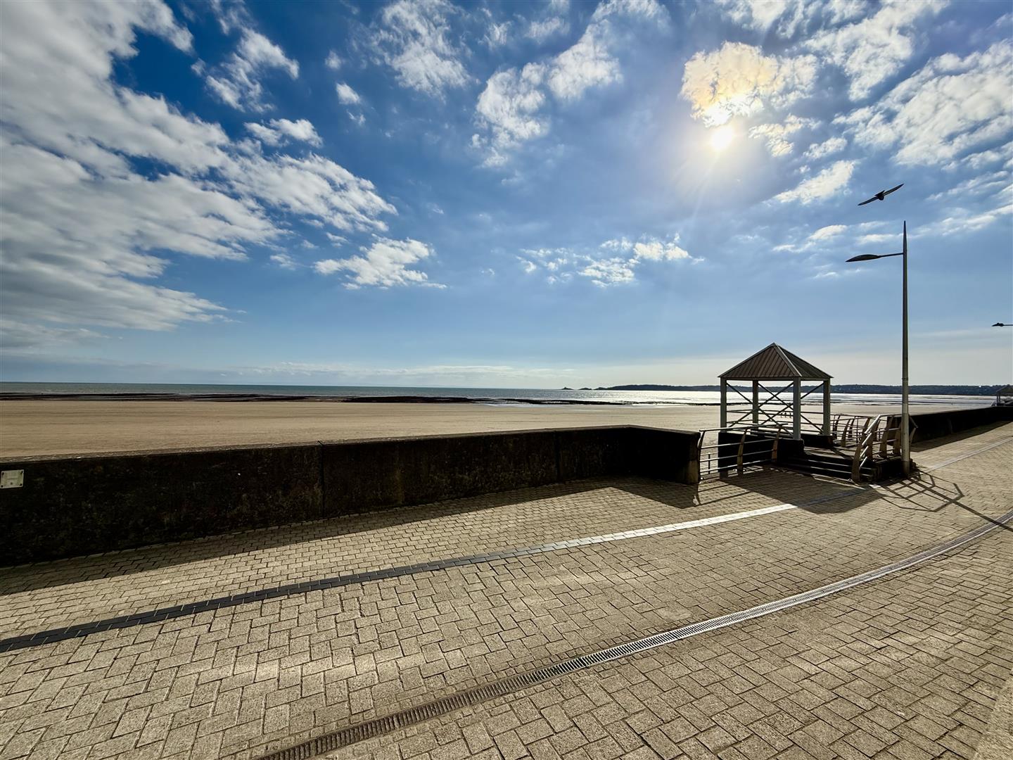Camona Drive, Marina, Swansea, SA1 1YJ